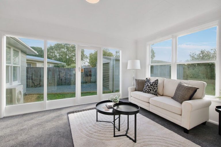 Photo of property in 17 Doreen Street, Aranui, Christchurch, 8061