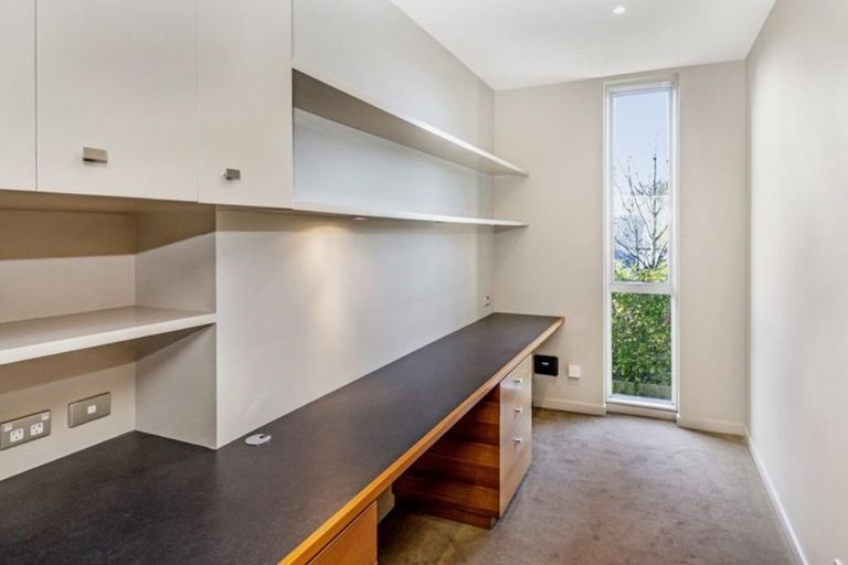 Photo of property in 21 Plynlimon Road, Fendalton, Christchurch, 8052