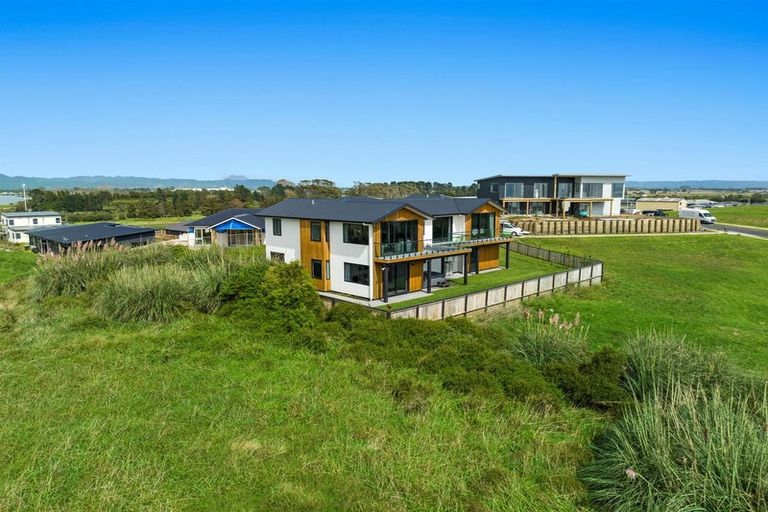 Photo of property in 16 Piripai Rise, Coastlands, Whakatane, 3120