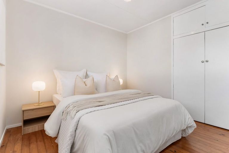 Photo of property in 2/25 Margaret Place, Milford, Auckland, 0620