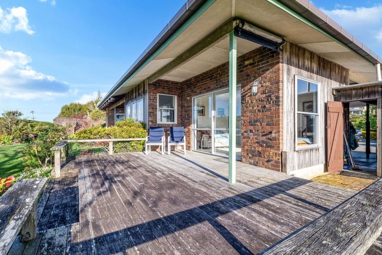Photo of property in 130 Point View Drive, East Tamaki Heights, Auckland, 2016