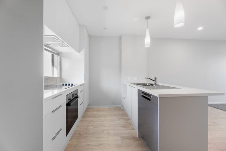 Photo of property in 6/51 Wharf Road, Te Atatu Peninsula, Auckland, 0610