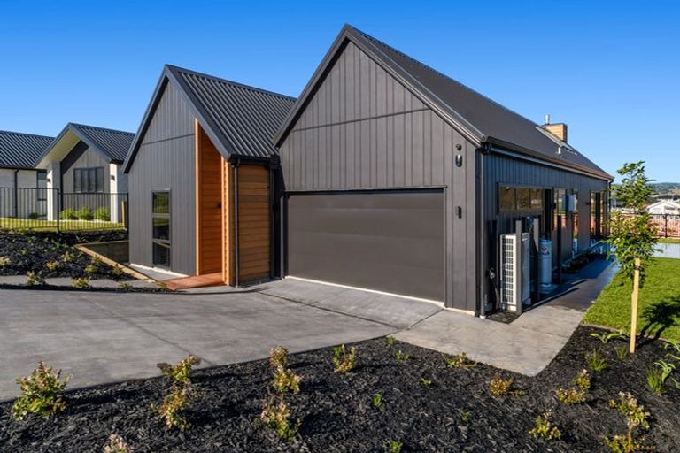 Photo of property in 22 Ridge Drive, Omokoroa, 3114