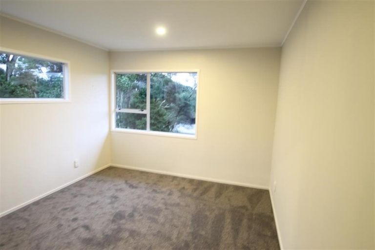 Photo of property in 40 Morriggia Place, Bayview, Auckland, 0629