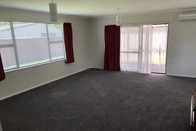 Photo of property in 5a Massey Street, Westown, New Plymouth, 4310