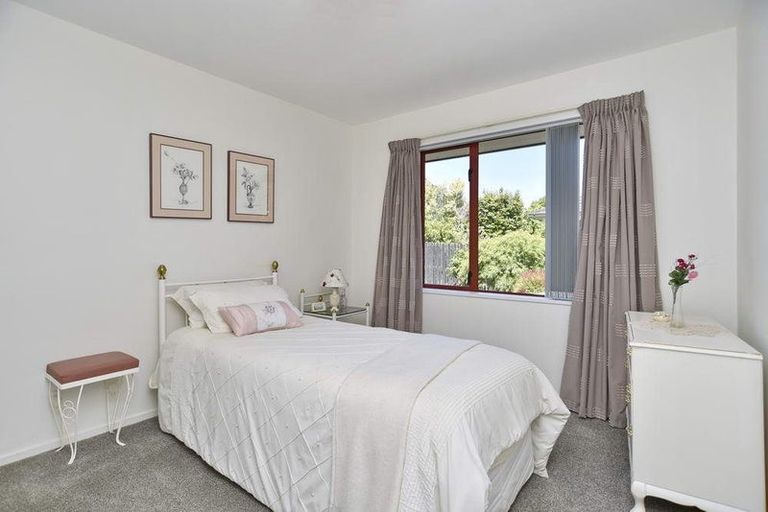 Photo of property in 31 Bank Street, Amberley, 7410