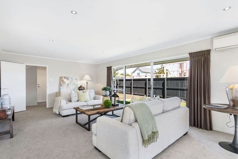 Photo of property in 77 Winchester Street, Merivale, Christchurch, 8014