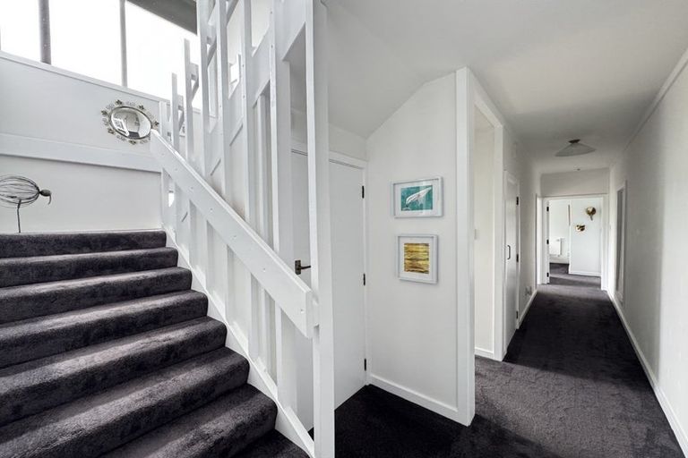 Photo of property in 38 Robieson Street, Roseneath, Wellington, 6011