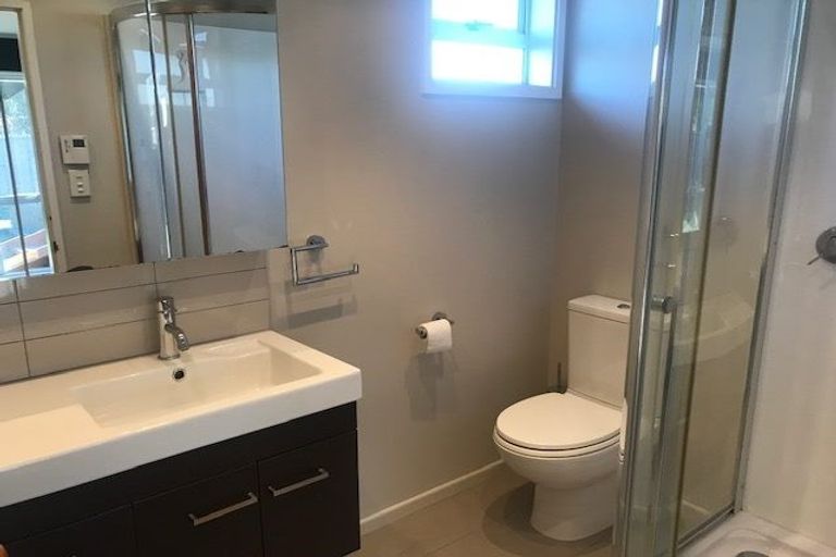 Photo of property in 2 Travis Street, Taradale, Napier, 4112