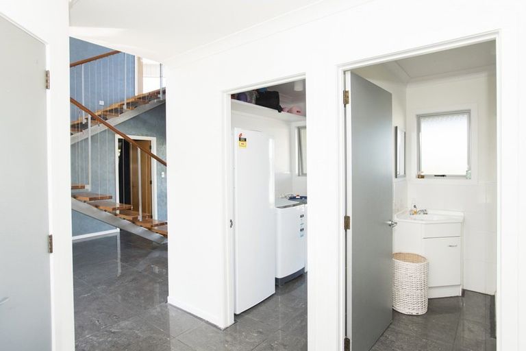 Photo of property in 33 Sirrah Street, Okitu, Gisborne, 4010