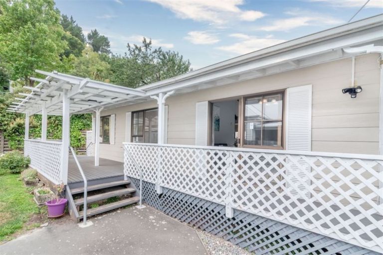 Photo of property in 20 Voelas Road, Lyttelton, 8082