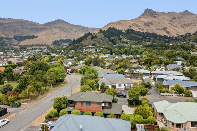 Photo of property in 1 Wendy Place, Heathcote Valley, Christchurch, 8022