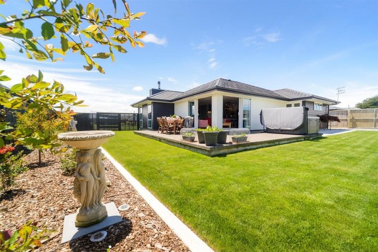 Photo of property in 19 George Street, Bulls, 4818