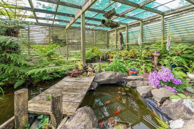 Photo of property in 237 Awa Road, Kumeu, 0891