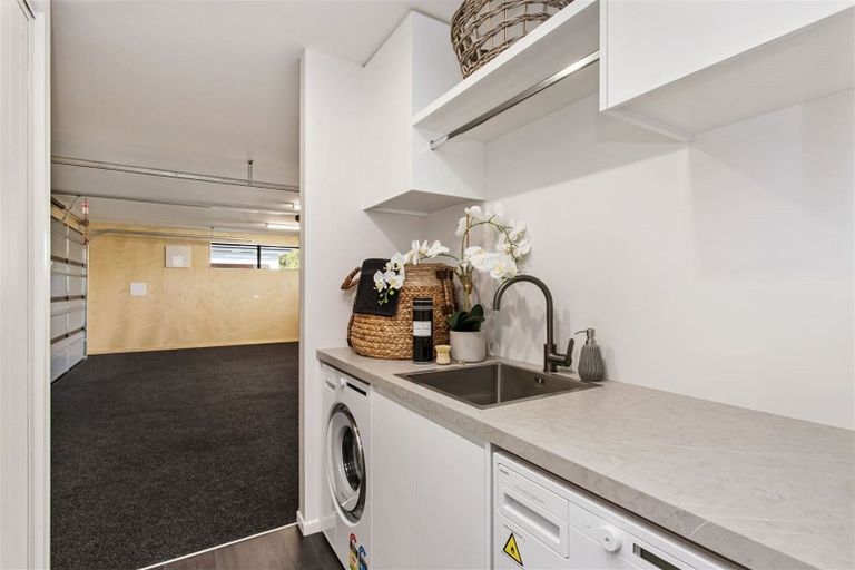 Photo of property in 92 Leistrella Road, Hoon Hay, Christchurch, 8025