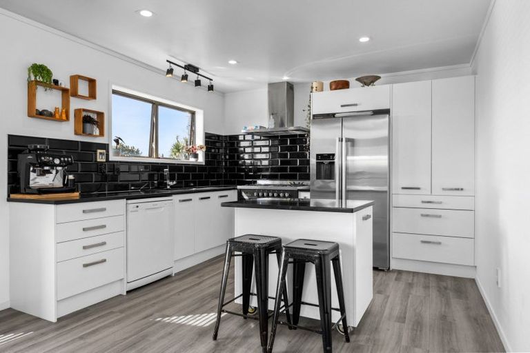 Photo of property in 4 Dorothy Place, Hillcrest, Hamilton, 3216