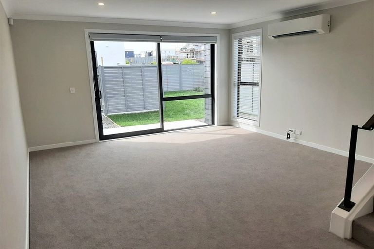 Photo of property in 35 Harewood Street, Whenuapai, Auckland, 0618