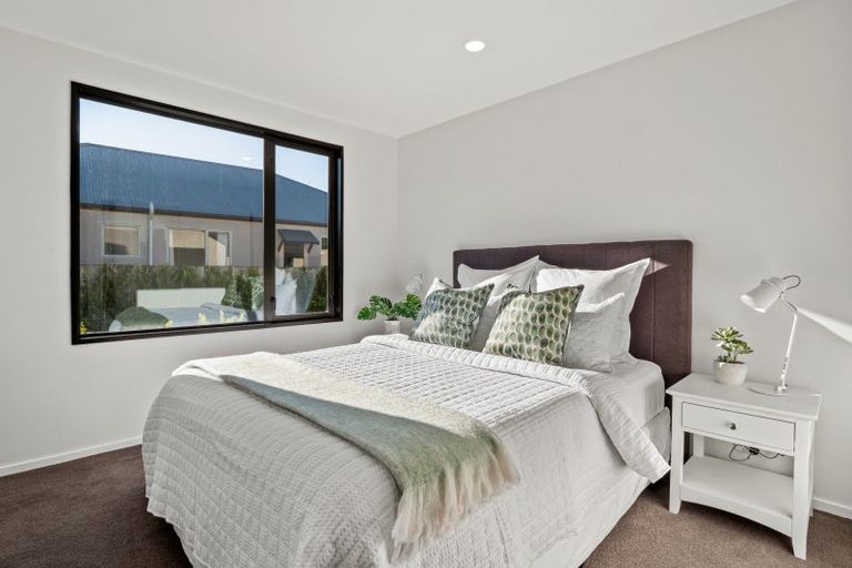 Photo of property in 2 Magnolia Place, Frankton, Queenstown, 9300