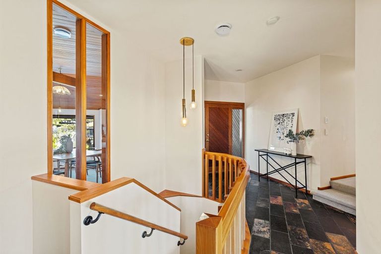 Photo of property in 10 Luxton Place, Mount Pleasant, Christchurch, 8081