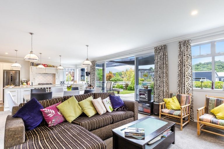 Photo of property in 15 Pukeko Way, Kinloch, Taupo, 3377