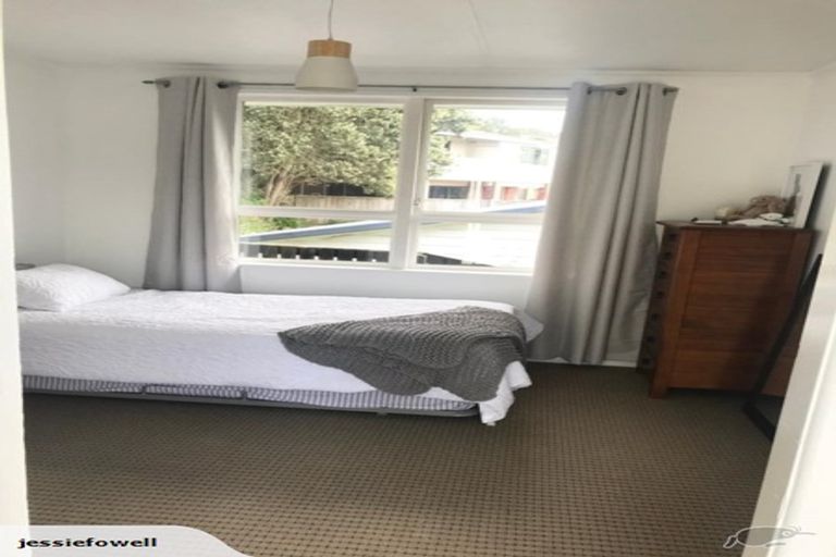 Photo of property in 29 Beaumont Crescent, Frankleigh Park, New Plymouth, 4310