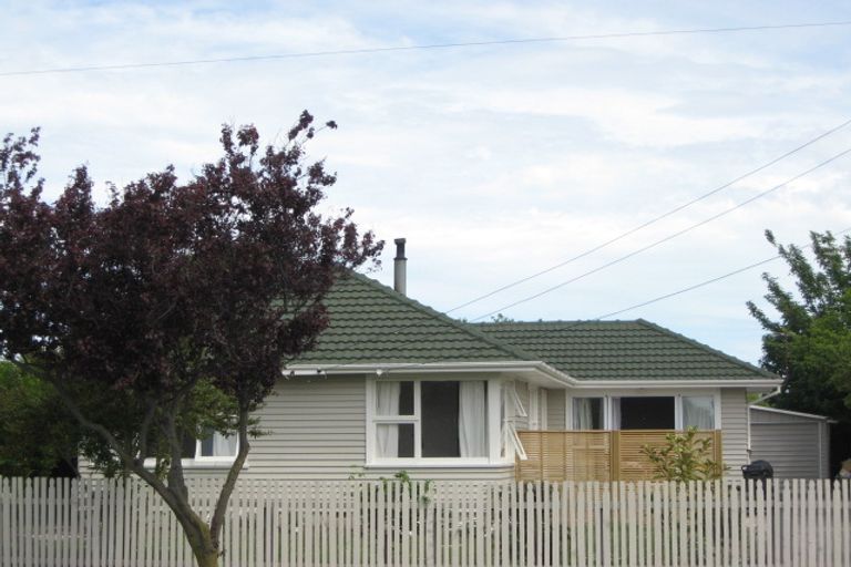 Photo of property in 40 Daniels Road, Redwood, Christchurch, 8051