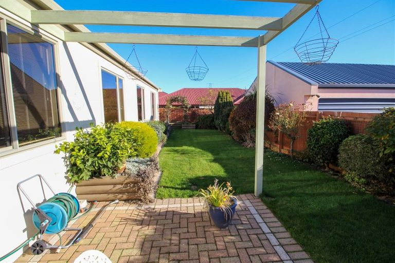 Photo of property in 79 Temple Crescent, Gleniti, Timaru, 7910