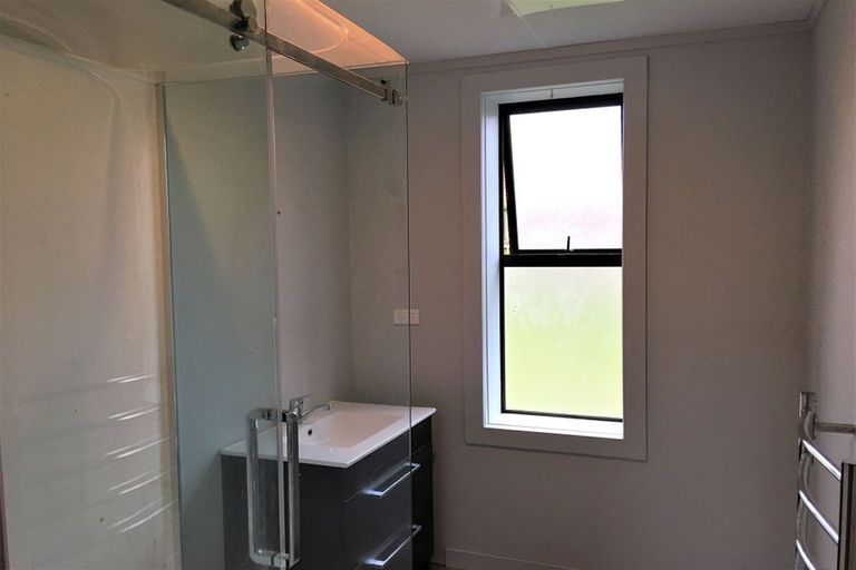 Photo of property in 124 Benhar Road, Benhar, Balclutha, 9272