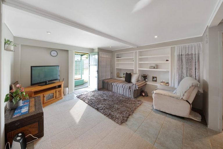 Photo of property in 33b Earlsworth Road, Mangere East, Auckland, 2024
