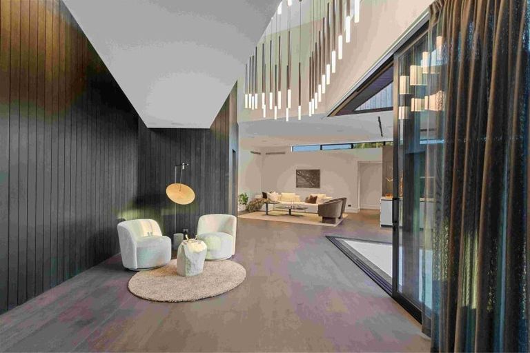 Photo of property in 32 Tuhaere Street, Orakei, Auckland, 1071