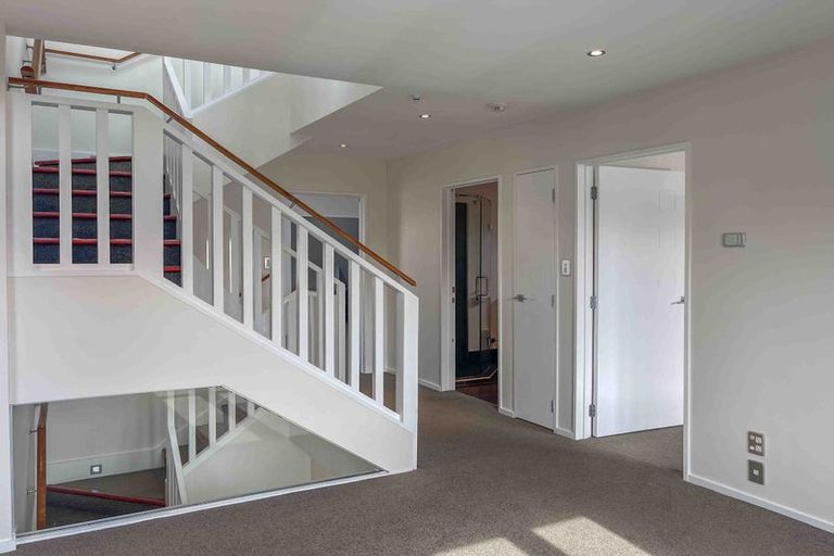 Photo of property in 88 Brockworth Place, Riccarton, Christchurch, 8011