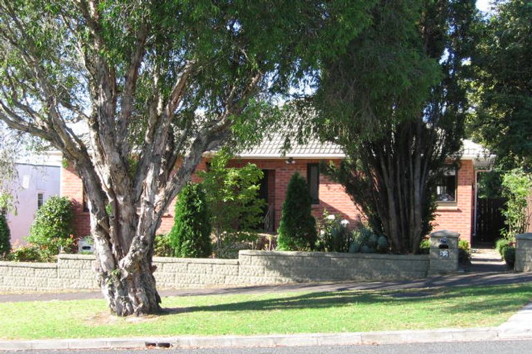 Photo of property in 1/22 Gardner Avenue, New Lynn, Auckland, 0600