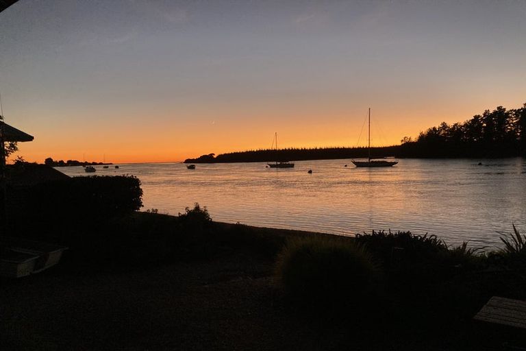 Photo of property in 39 Tahi Street, Mapua, 7005