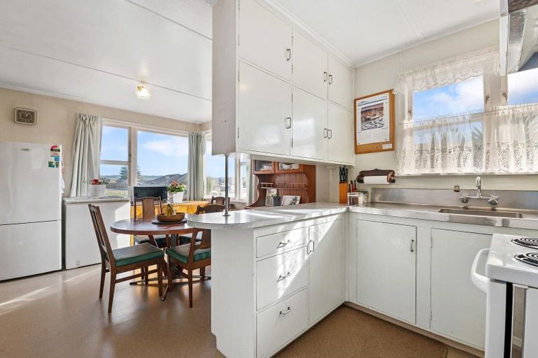 Photo of property in 6 Brent Road, Owhata, Rotorua, 3010