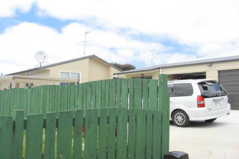 Photo of property in 20b Puriri Road, Pukekohe, 2120