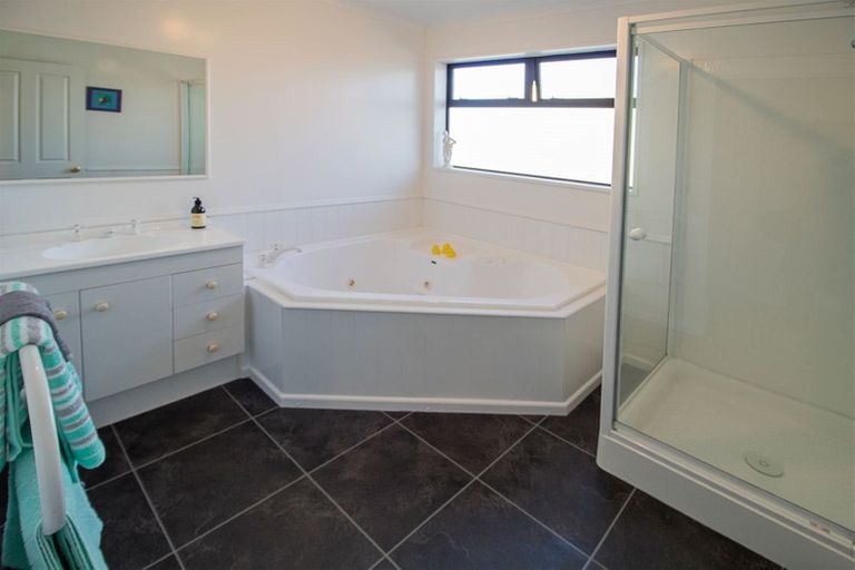 Photo of property in 24 Dobson Street, Gleniti, Timaru, 7910