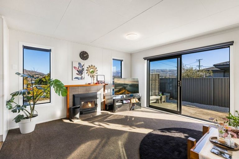 Photo of property in 25 Royal Terrace, Alexandra, 9320