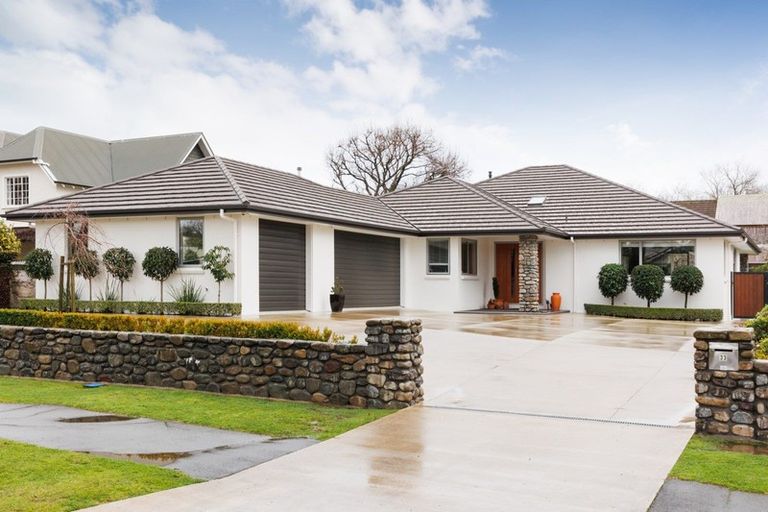 Photo of property in 33 Elmira Avenue, Hokowhitu, Palmerston North, 4410
