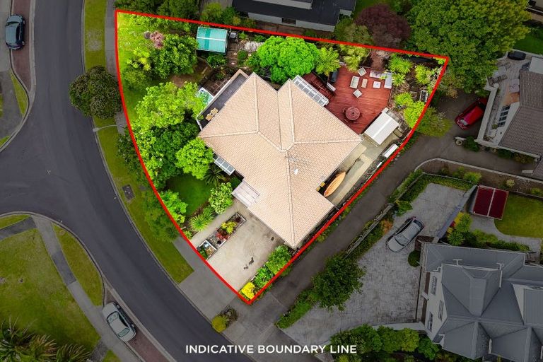 Photo of property in 70 Kate Sheppard Avenue, Torbay, Auckland, 0630