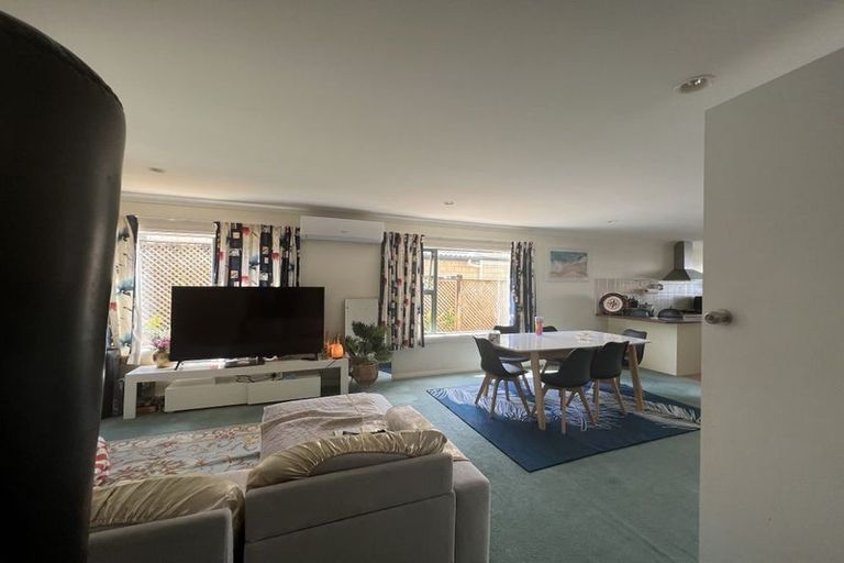 Photo of property in 155c Hobsonville Road, West Harbour, Auckland, 0618