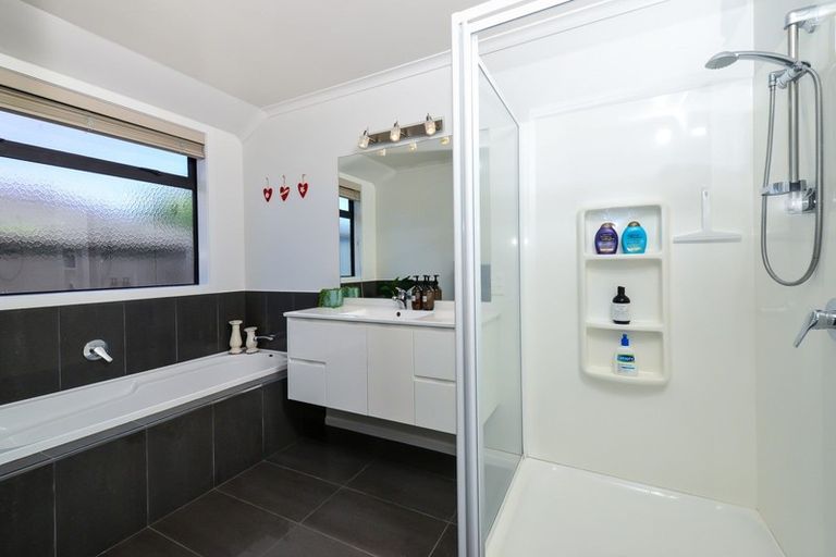 Photo of property in 7 Amokura Crescent, Flagstaff, Hamilton, 3210