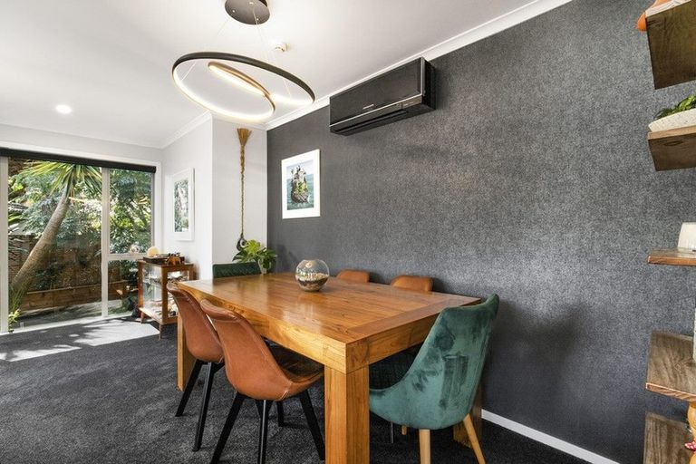 Photo of property in 14 Pinehurst Place, Wattle Downs, Auckland, 2103