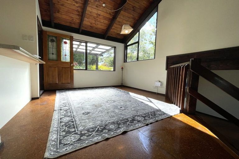 Photo of property in 1/64 Mirrabooka Avenue, Botany Downs, Auckland, 2010