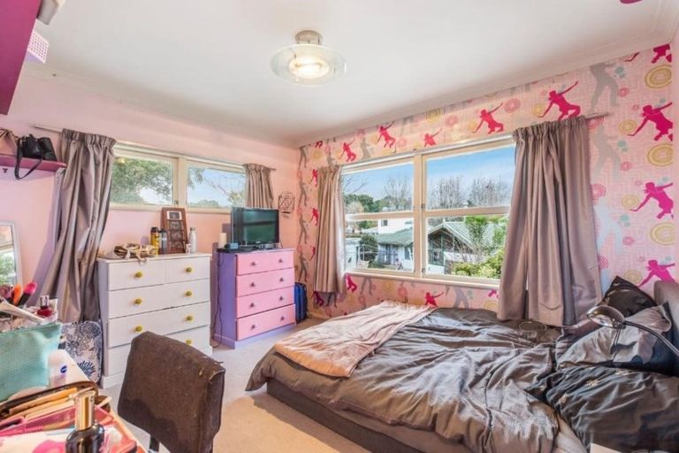 Photo of property in 1 Bushlands Place, Opaheke, Papakura, 2113