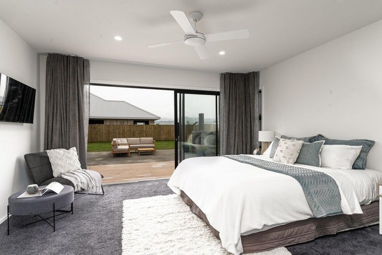 Photo of property in 16 Fantail Avenue, Carterton, 5713