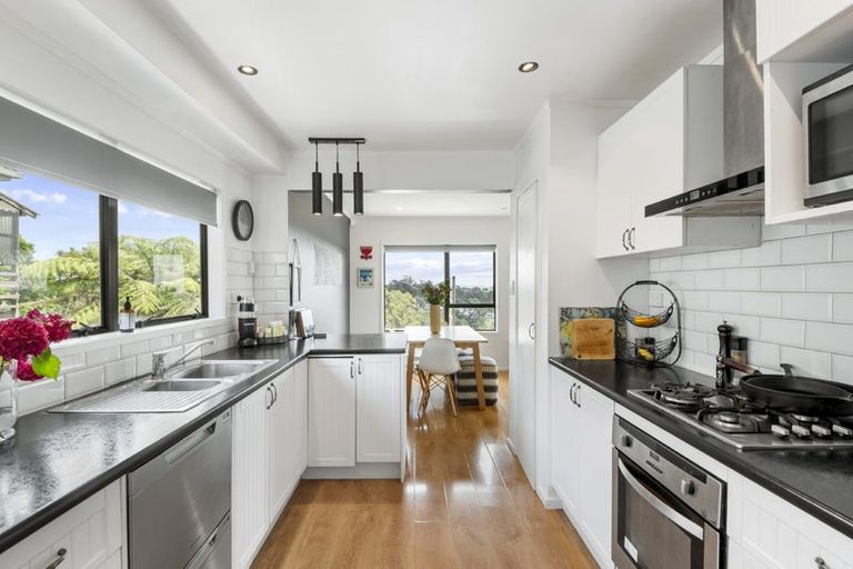 Photo of property in 1/38 Birkdale Road, Birkdale, Auckland, 0626