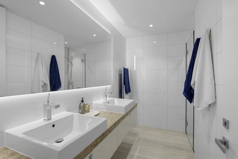 Photo of property in 21 Royds Street, Fendalton, Christchurch, 8014