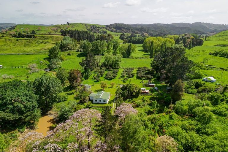 Photo of property in 57 Makirikiri Valley Road, Upokongaro, Whanganui, 4575