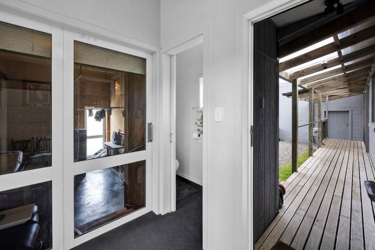 Photo of property in 14 West Quay, Waitara, 4320