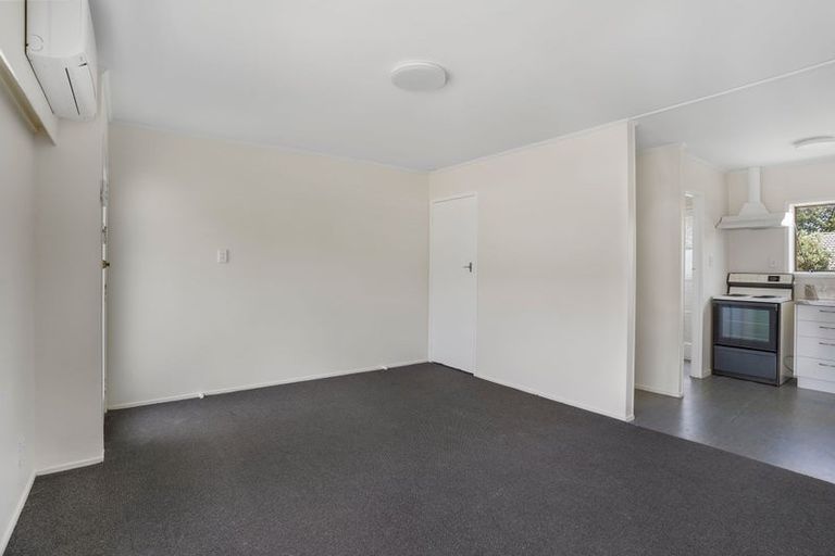 Photo of property in 2/9 Rodney Street, Howick, Auckland, 2014